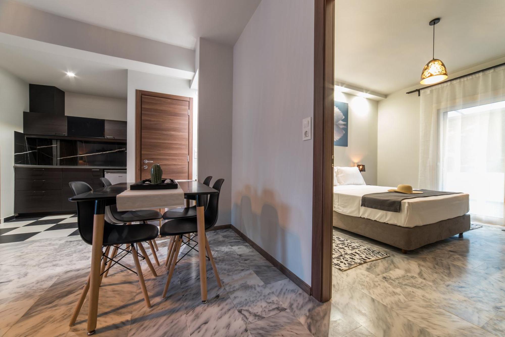 Oinoelia Luxury Suites&Residence Potos Exterior foto