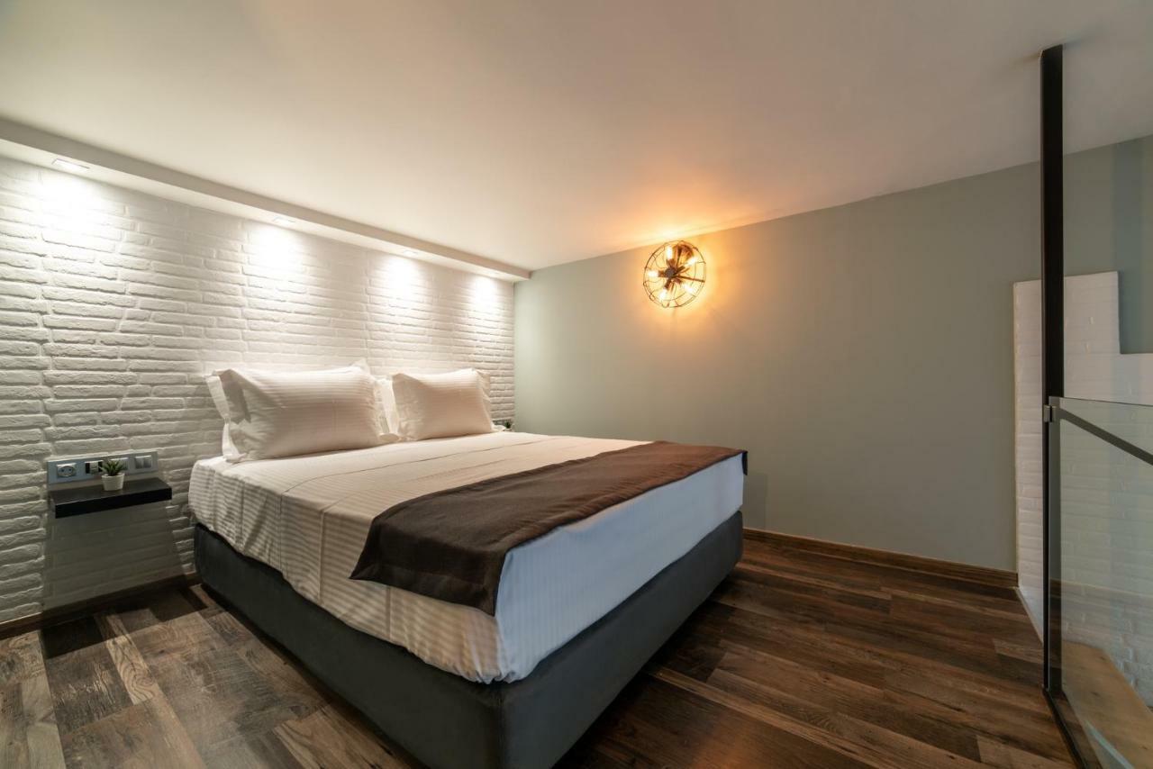 Oinoelia Luxury Suites&Residence Potos Exterior foto