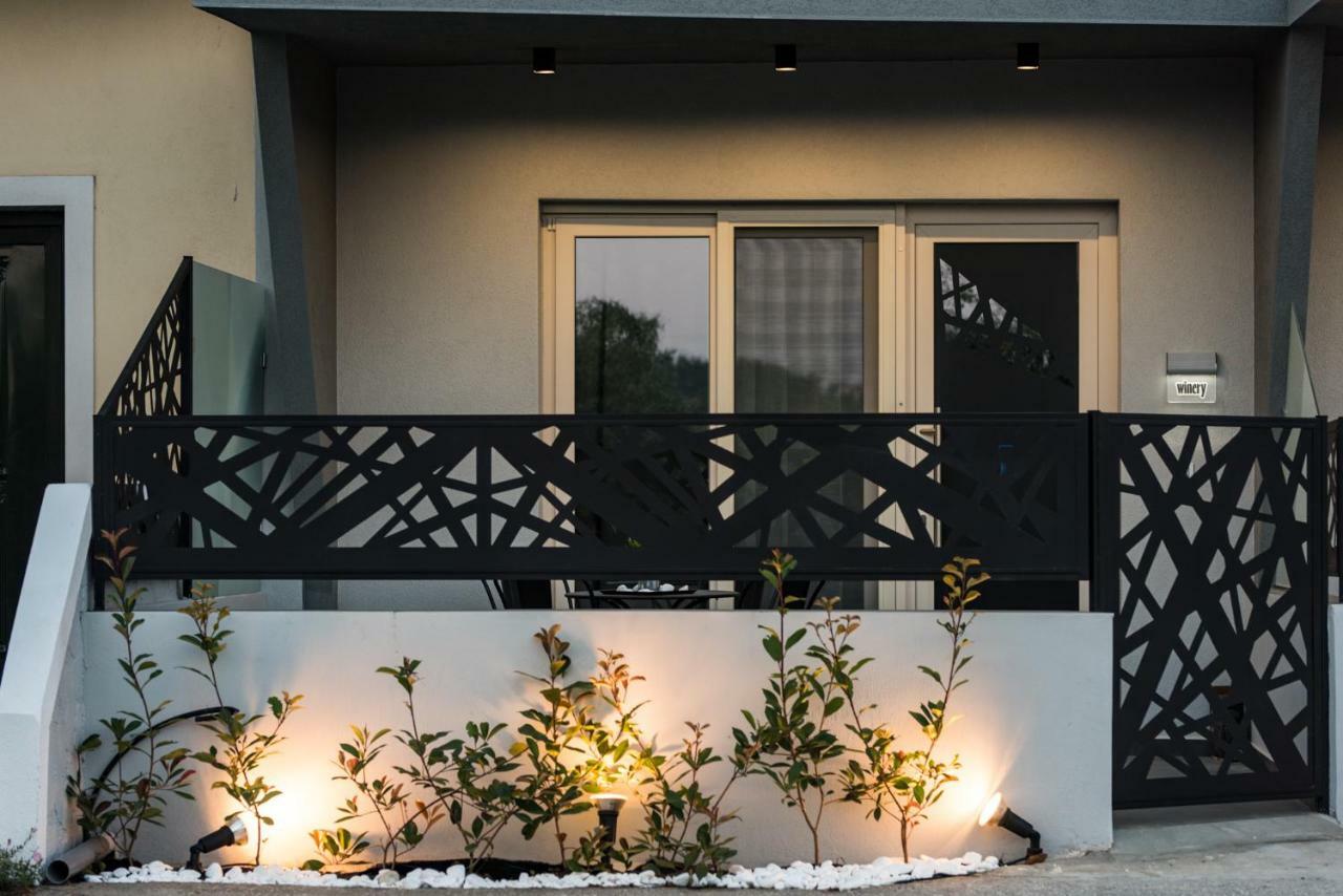 Oinoelia Luxury Suites&Residence Potos Exterior foto