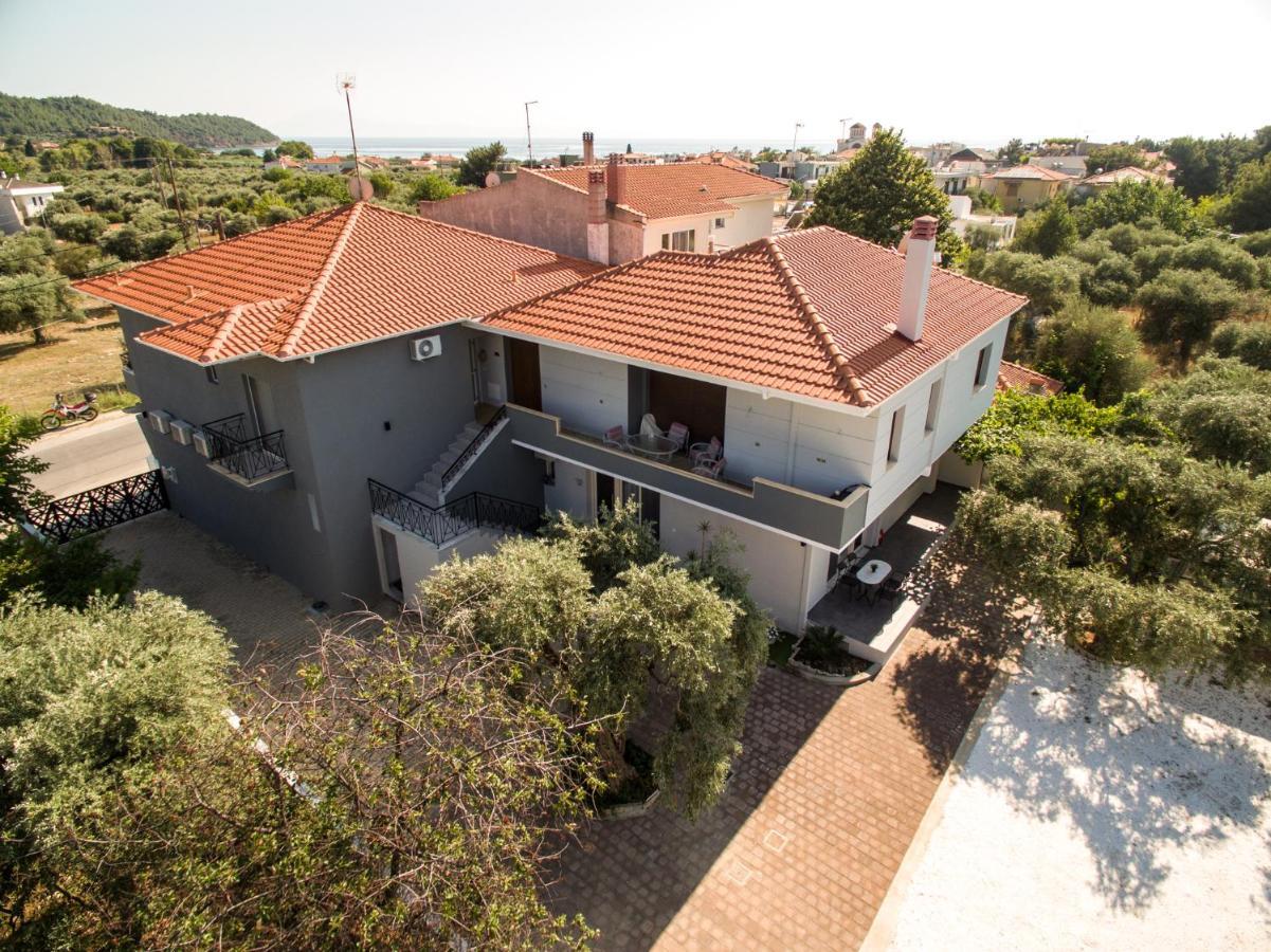 Oinoelia Luxury Suites&Residence Potos Exterior foto