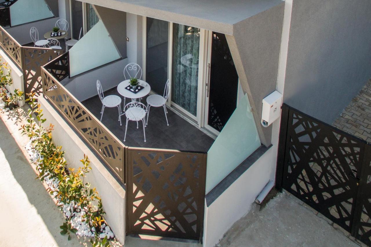 Oinoelia Luxury Suites&Residence Potos Exterior foto